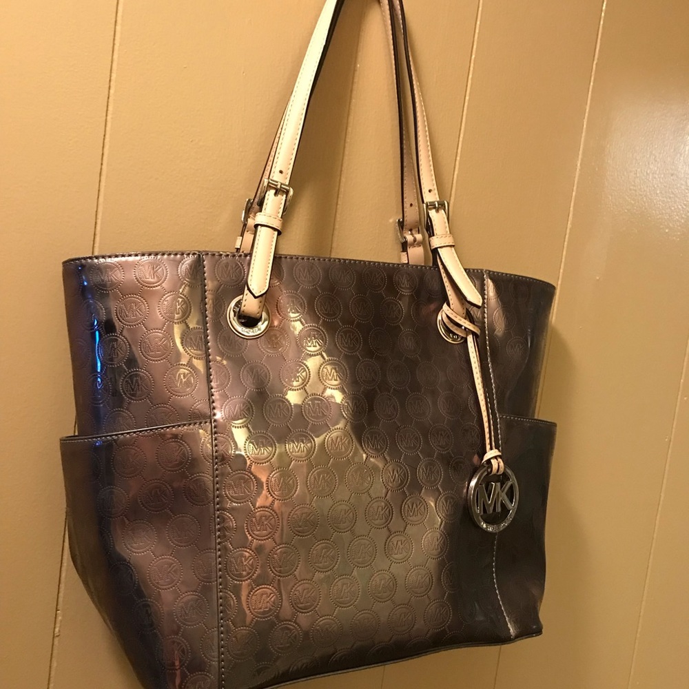 Michael Kors tote